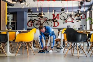 Lobby en voorbereiding voor ijsbaan naast de deur